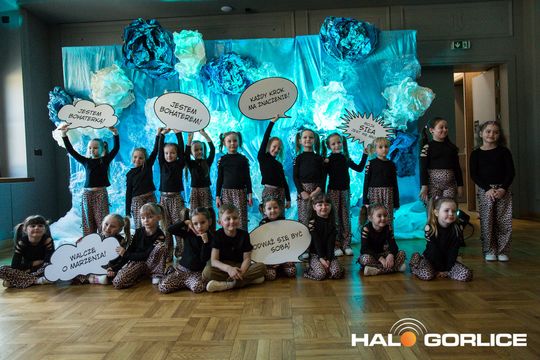 zdjęcie przedstawia dzieci podczas 2. Gorlickiego Festiwalu Tańca 2026
