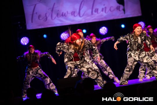 zdjęcie przedstawia dzieci podczas 2. Gorlickiego Festiwalu Tańca 2026