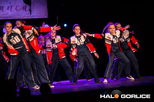 zdjęcie przedstawia dzieci podczas 2. Gorlickiego Festiwalu Tańca 2026