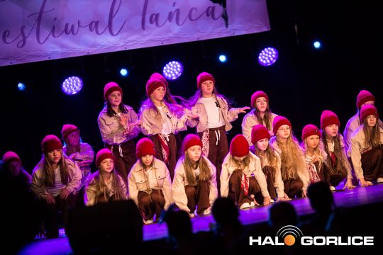 zdjęcie przedstawia dzieci podczas 2. Gorlickiego Festiwalu Tańca 2026