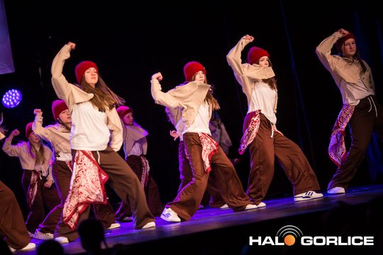 zdjęcie przedstawia dzieci podczas 2. Gorlickiego Festiwalu Tańca 2026