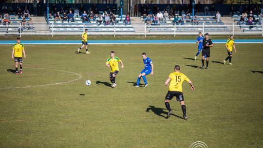 Mecz 4. ligi piłki nożnej: Glinik Gorlice - Lubań Maniowy (7 marca 2026)