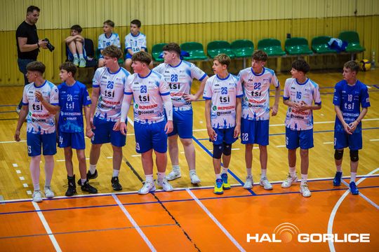zdjęcie przedstawia siatkarzy GKPS Gorlice