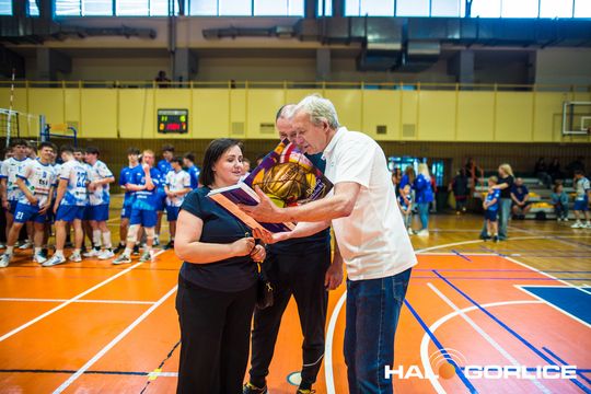 zdjęcie przedstawia siatkarzy GKPS Gorlice