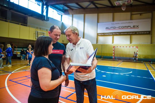 zdjęcie przedstawia siatkarzy GKPS Gorlice