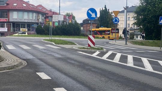 Przejścia dla pieszych przy rondzie zostaną przesunięte. (23 lipca 2026)