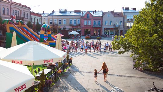 Zabawa na gorlickim Rynku trwa a wraz z nią ogromne piana party (26 lipca 2026)