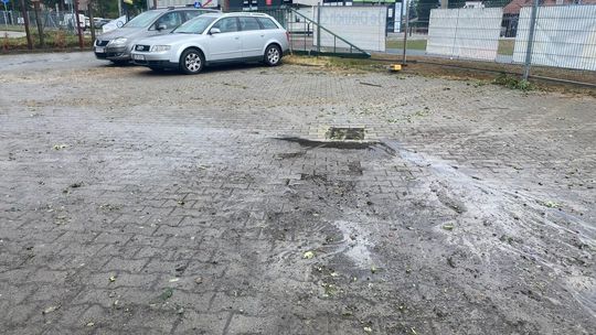 Po ulewie na nowym rondzie przy ul. 11 listopada w Gorlicach (27 lipca 2026)
