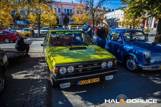 stare samochody na gorlickim Rynku