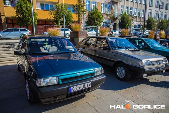 stare samochody na gorlickim Rynku