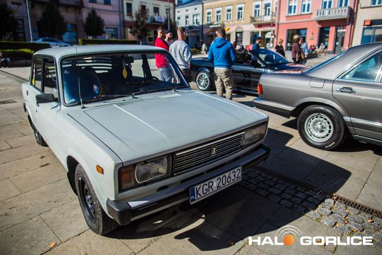 stare samochody na gorlickim Rynku