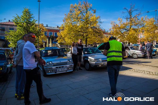 stare samochody na gorlickim Rynku