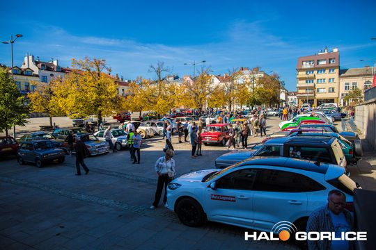 stare samochody na gorlickim Rynku