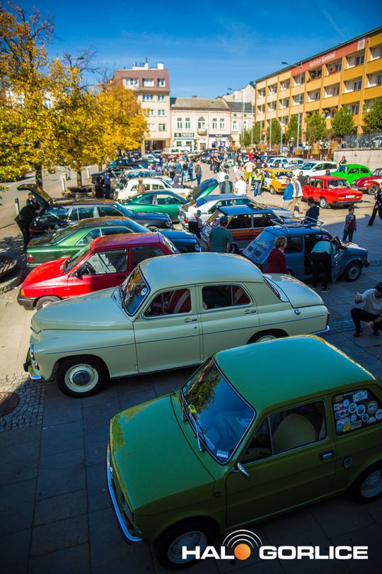 stare samochody na gorlickim Rynku
