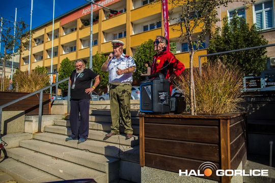 stare samochody na gorlickim Rynku