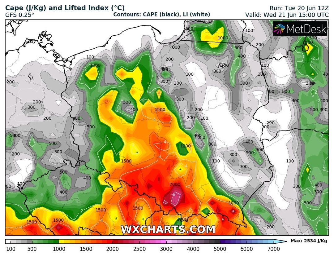 wyliczany wzrost CAPE w środowe popołudnie, źródło: wxcharts.com