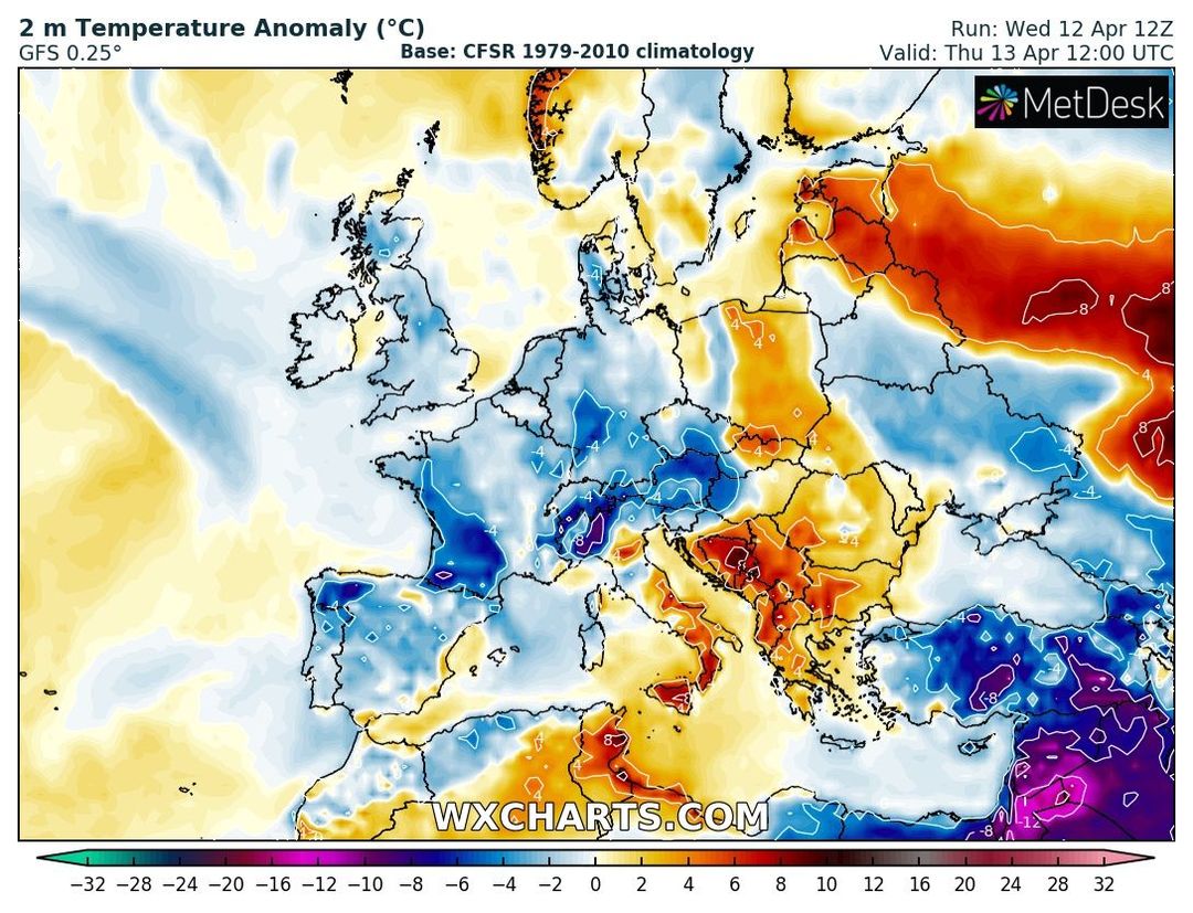 wyliczana anomalia temperatury na wysokości 2 metrów w czwartek o 14 CEST, źródło: wxcharts.com