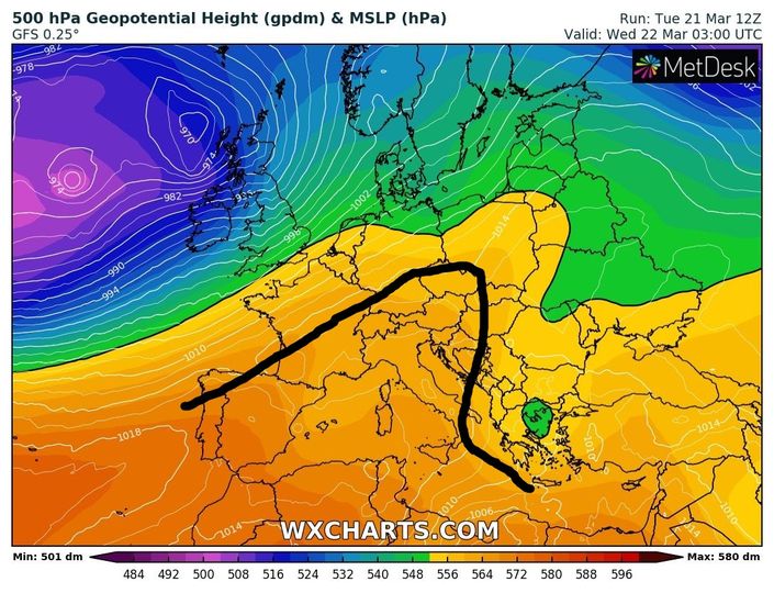 Grafika posiada naniesione moje oznaczenie grzbietu geopotencjału w celu lepszego zobrazowania sytuacji, źródło: wxcharts.com